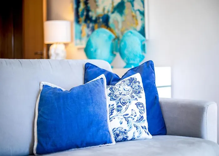 Luxury 1 Bedroom Apartment, Marina De 아파트