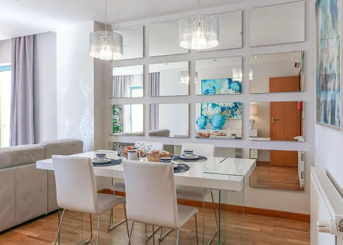 Luxury 1 Bedroom Apartment, Marina De *