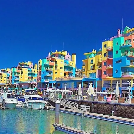 Luxury 1 Bedroom Apartment, Marina De Apartment *
