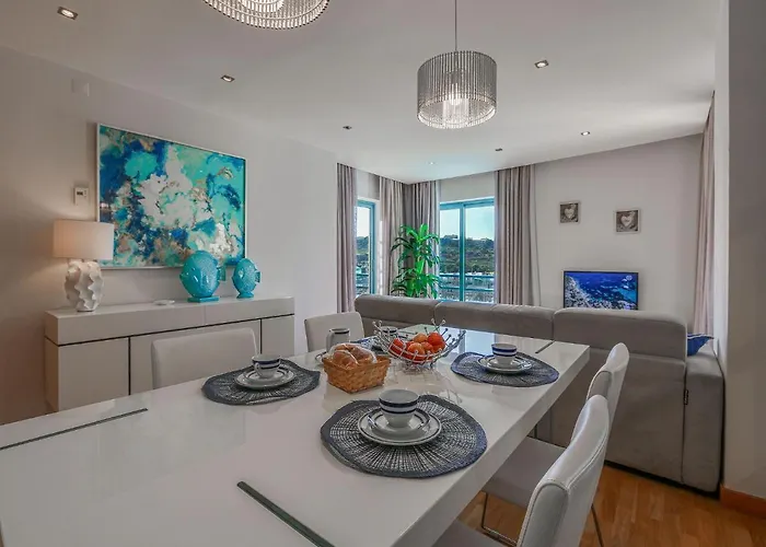 公寓 Luxury 1 Bedroom Apartment, Marina De 阿尔布费拉