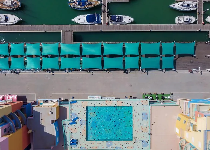 公寓 Luxury 1 Bedroom Apartment, Marina De 阿尔布费拉