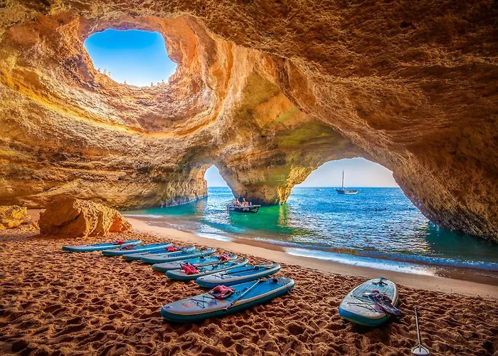 Luxury 1 Bedroom Apartment, Marina De 阿尔布费拉