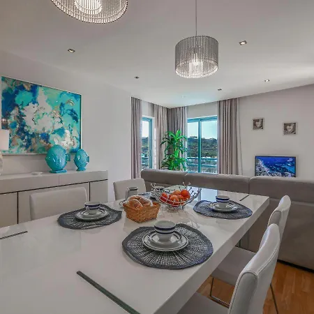 アパート Luxury 1 Bedroom Apartment, Marina De アルブフェイラ